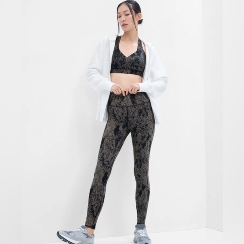 GAP Black and Gray‎ Patterned Leggings